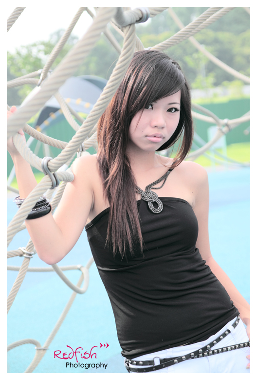 Female model photo shoot of Gretel Eng in Water Front Park