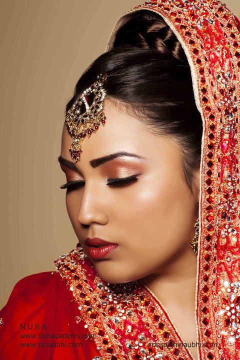 Female model photo shoot of Laila Alam
