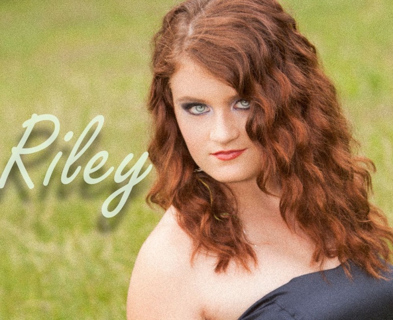 Female model photo shoot of smileyriley by GracefullyWicked in McKinney, Tx