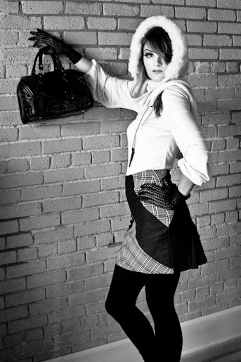 Female model photo shoot of - Penny Lane -