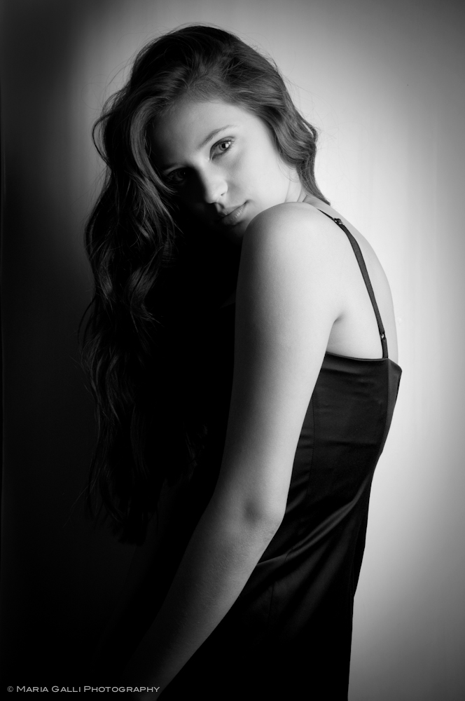 Female model photo shoot of Maria Galli