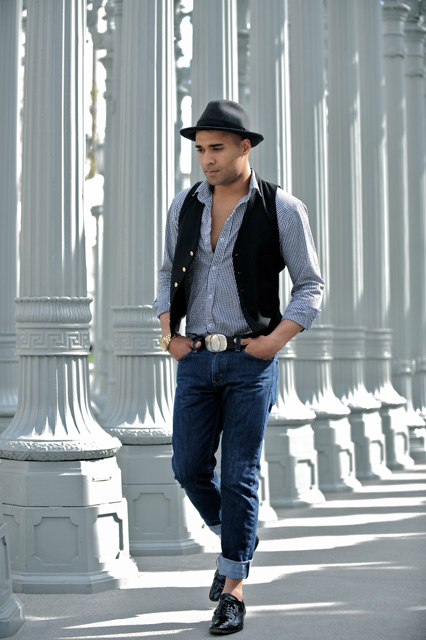 Male model photo shoot of Medellin photogaphy