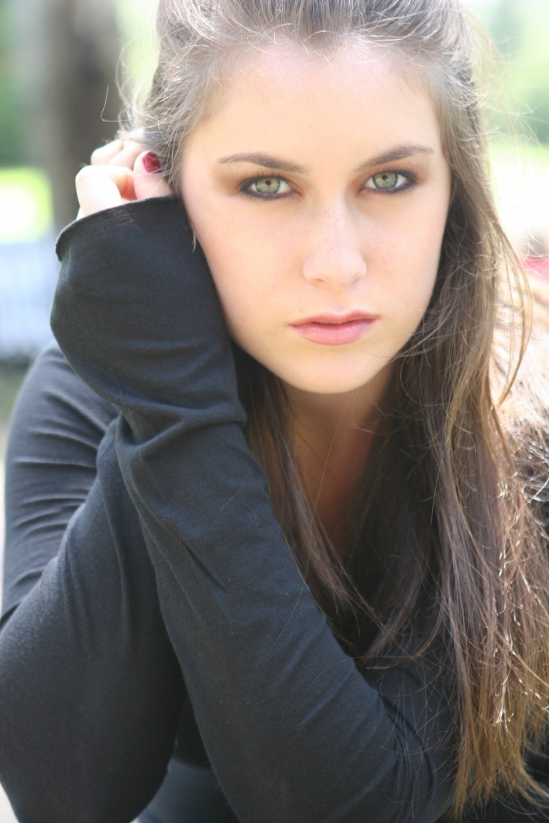Female model photo shoot of GabrielleMUA