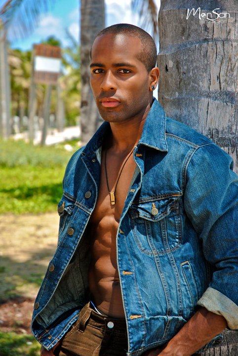 Male model photo shoot of Greg Keith in South Beach
