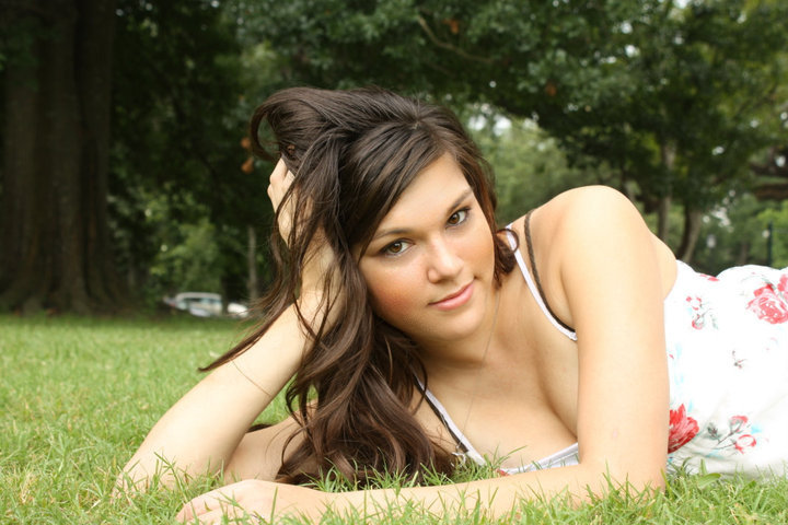 Female model photo shoot of Chelsea Layne
