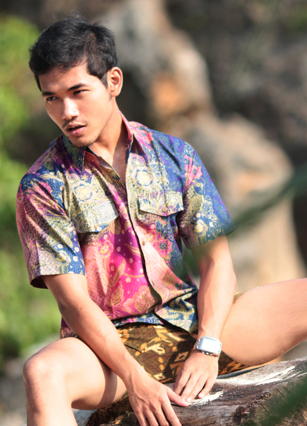 Male model photo shoot of Tito Rusdin in Sundak Beach