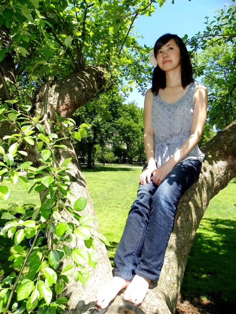 Female model photo shoot of Lennie Small by Benson Tang in Public Gardens