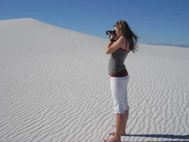 Female model photo shoot of Theresa Quinn in White Sands, New Mexico