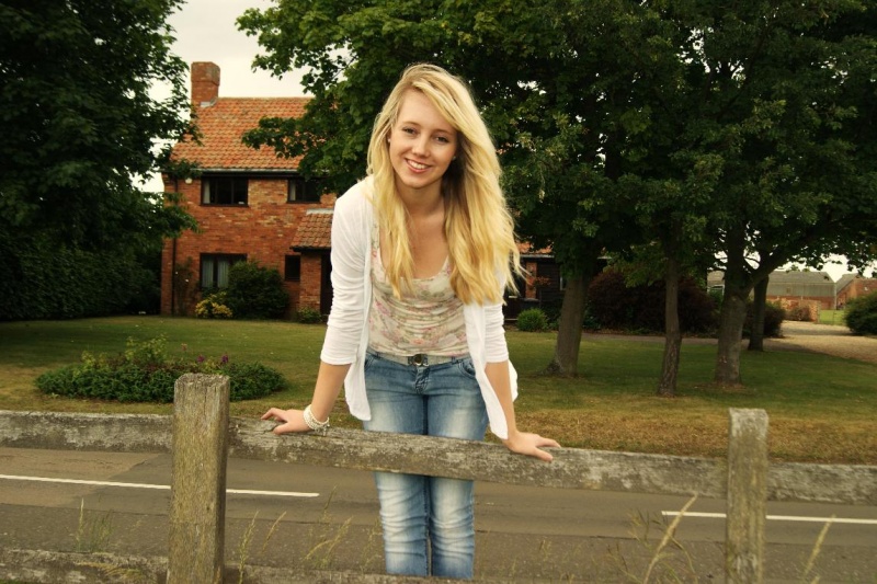 Female model photo shoot of Emma Higgins in Bedfordshire