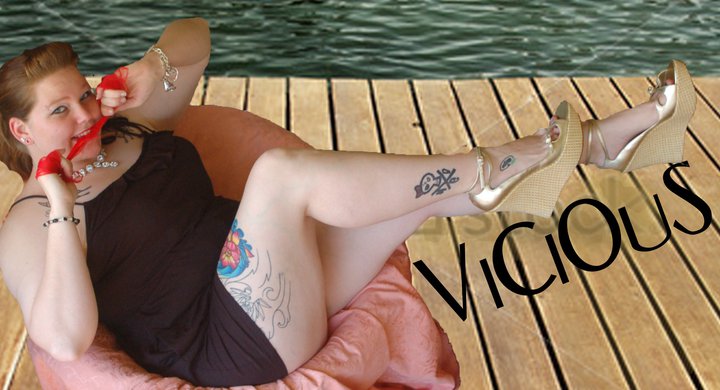 Female model photo shoot of ViCiOuSLeTTe in Florida
