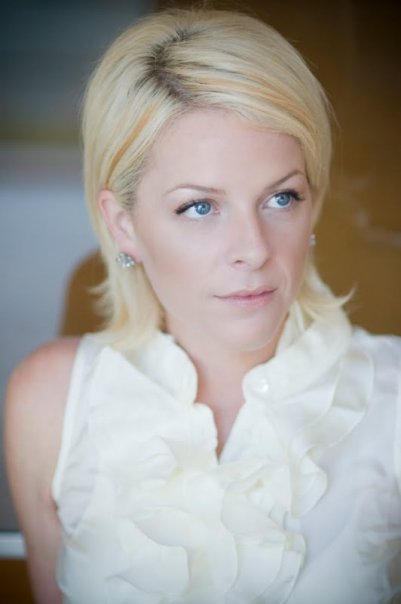 Female model photo shoot of Leah Anne Carlson