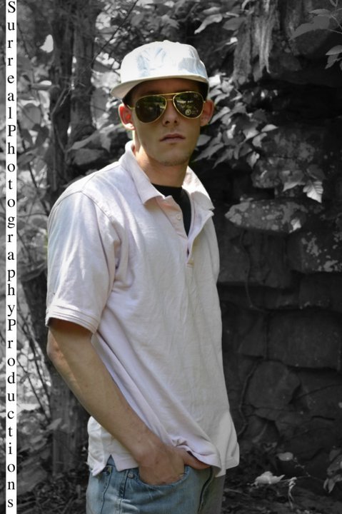 Male model photo shoot of Jakob Writesman 