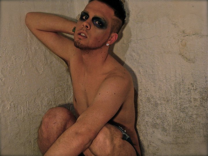 Male model photo shoot of Richard Bunker