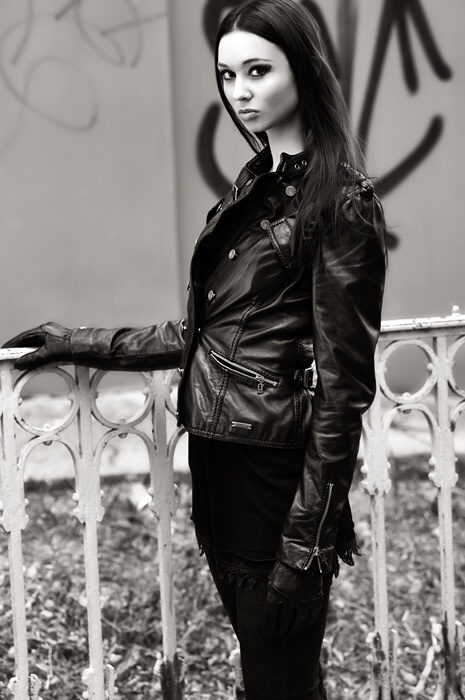 Female model photo shoot of Michaela Jou