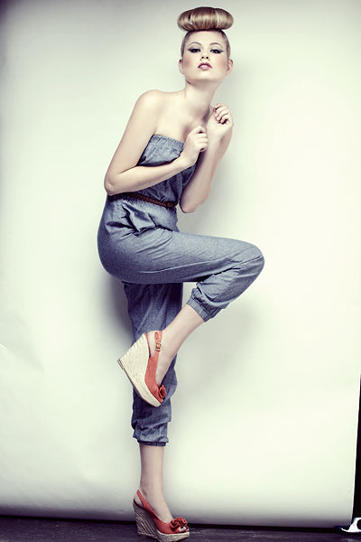 Female model photo shoot of Lauren Archibald by Eric Ita Photography