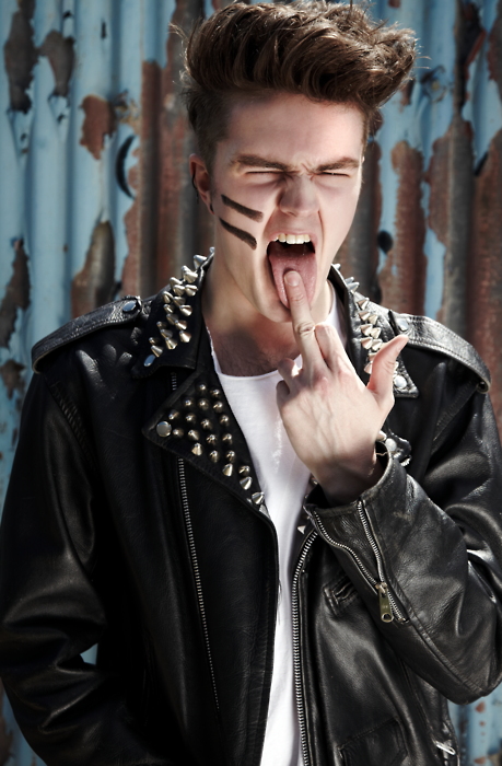 Male model photo shoot of Barry Lattimore-Quinn in London