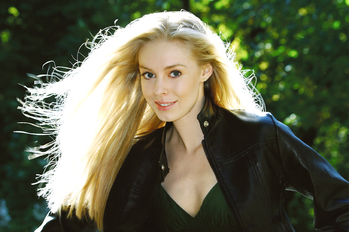 Female model photo shoot of Johanna Telander in central park