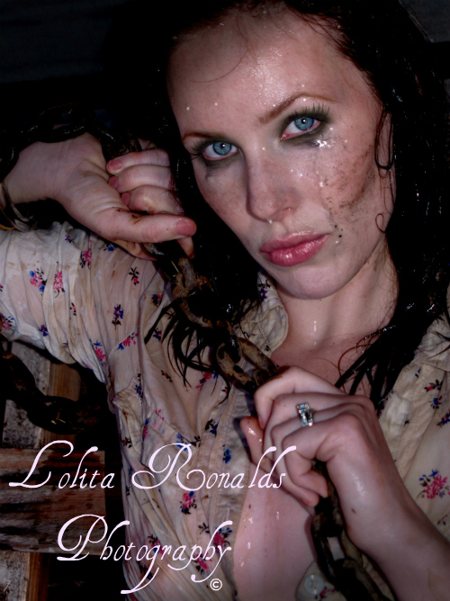 Female model photo shoot of Lolita Ronalds Photos  in Bend Oregon, USA.