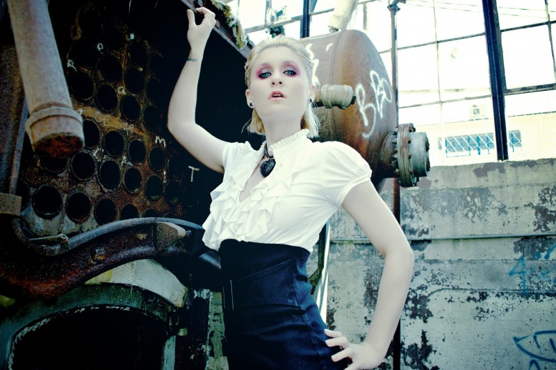 Female model photo shoot of Alley Rae by JoeAimonetti in Portland, OR