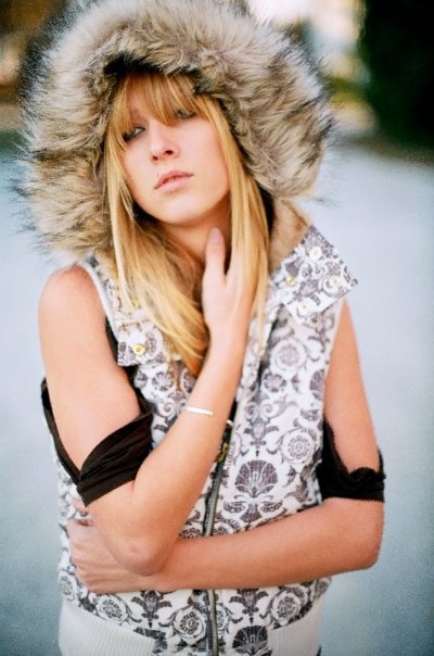 Female model photo shoot of Chelsea Anne W