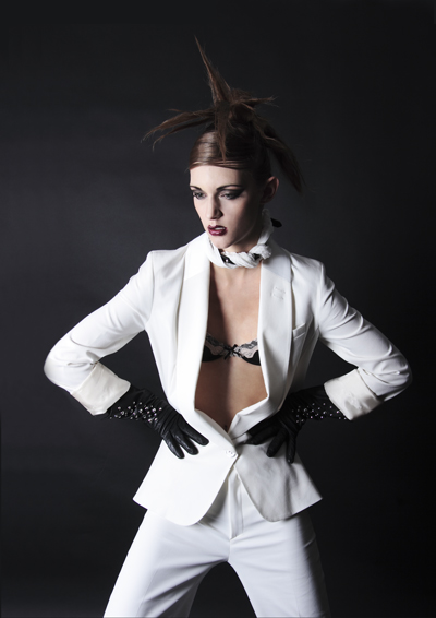 Female model photo shoot of Joanna Ritzonova