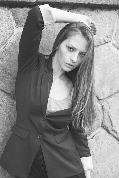 Female model photo shoot of Anna Grytsan