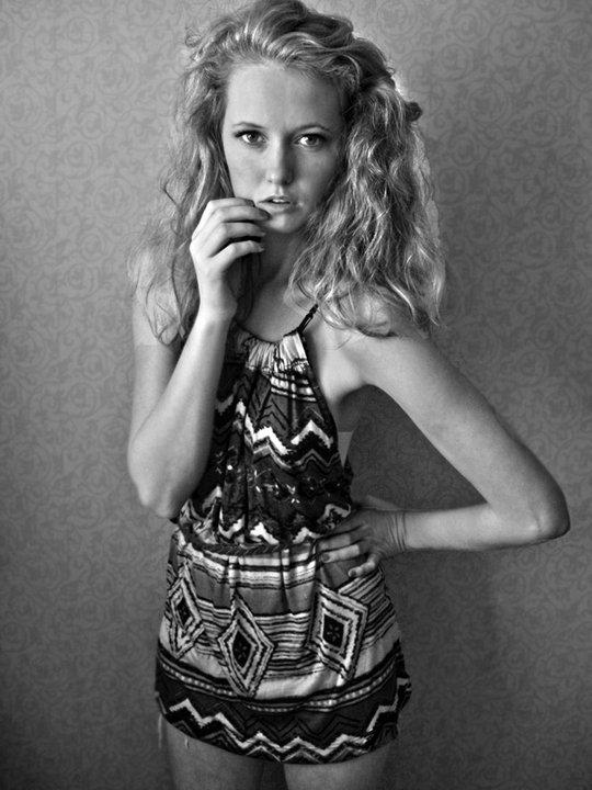 Female model photo shoot of Ashleigh Greenwood