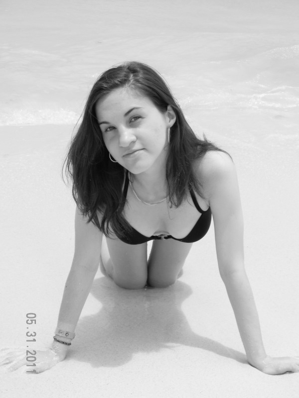 Female model photo shoot of Julia Verity in Beach, Dominican Republic
