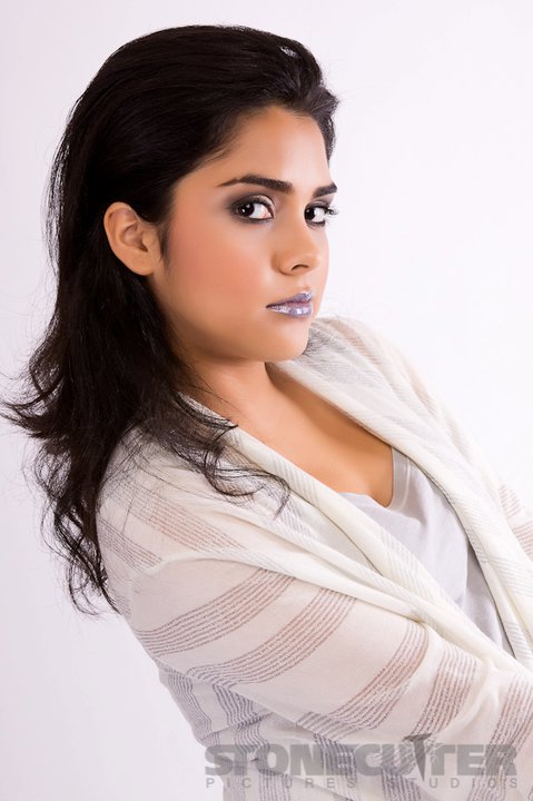 Female model photo shoot of ilenne by Studio W, makeup by damariz_mua