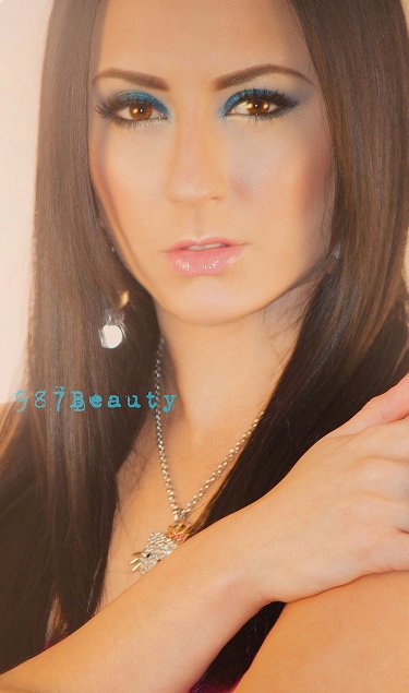 Female model photo shoot of ENNOVI, makeup by 987Beauty
