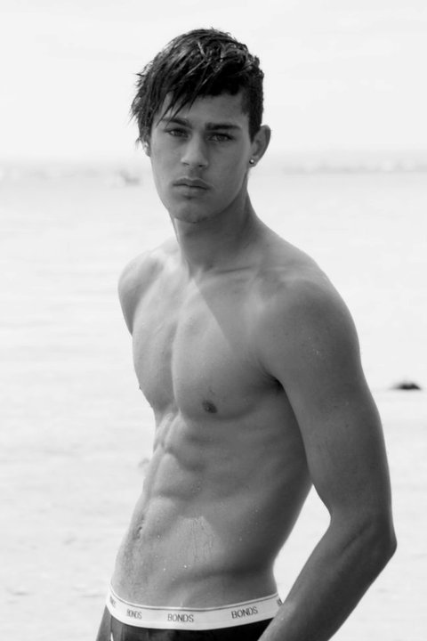 Male model photo shoot of ZacDamiani  in Daveys Bay Beach