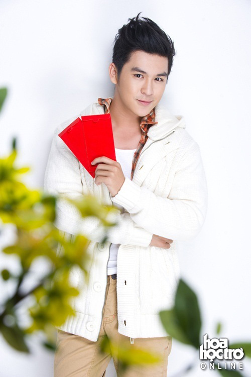 Male model photo shoot of Troy Vuong
