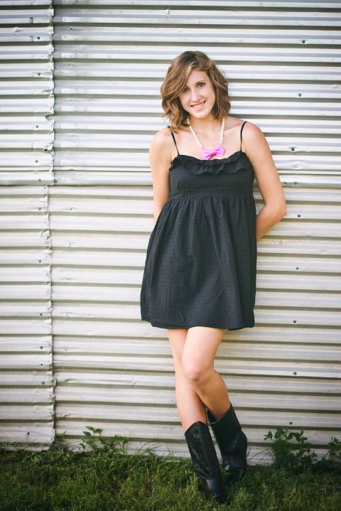 Female model photo shoot of Regan Mishelle in Belton, TX