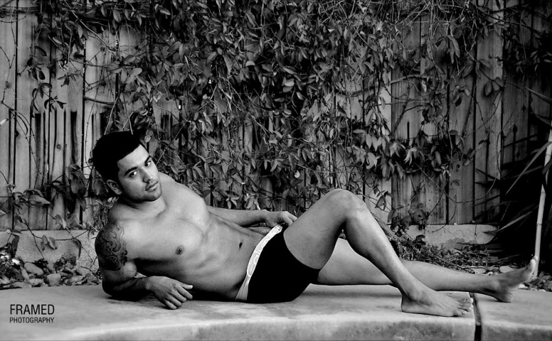 Male model photo shoot of Lionel Tavares