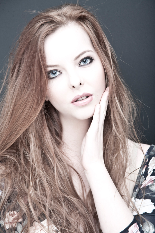 Female model photo shoot of Emelia Rose