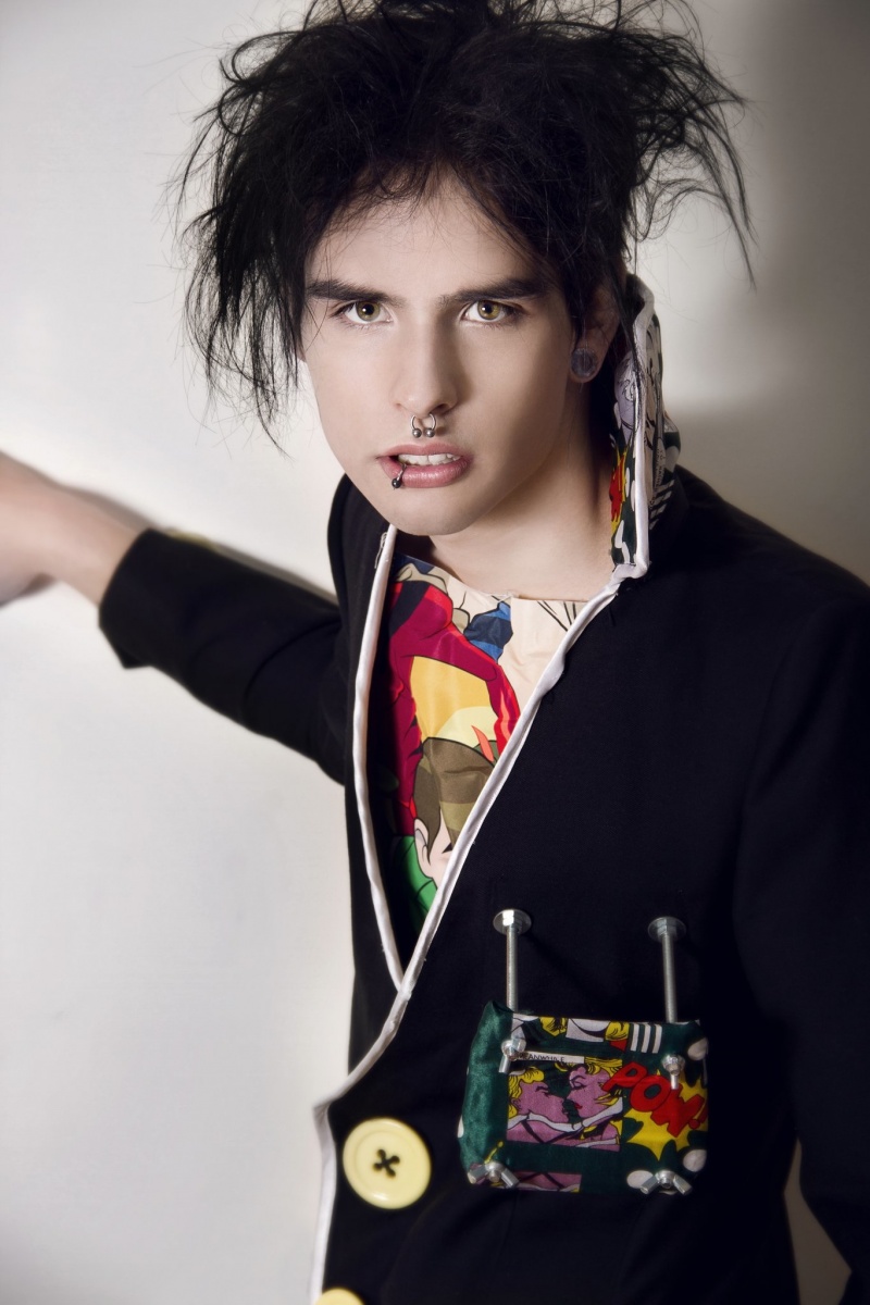 Male model photo shoot of David Strehler