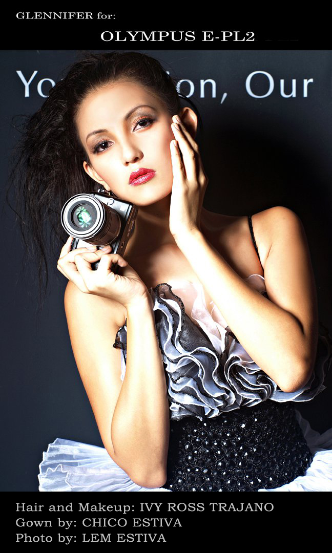 Female model photo shoot of Ivy Ross Makeup