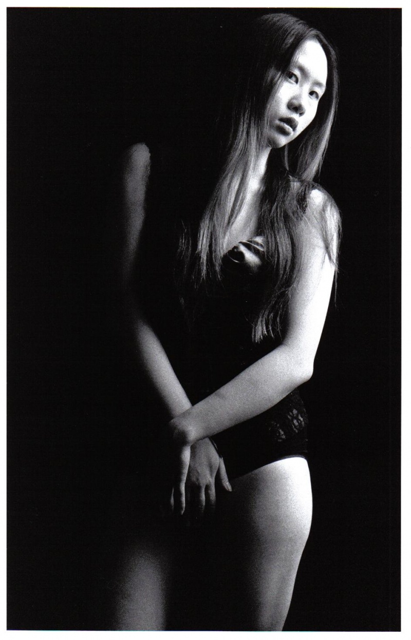 Female model photo shoot of Virginia N aka vng2 by Antonio Cordoba