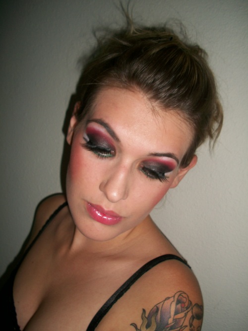 Female model photo shoot of Jaz Up Your MakeUp