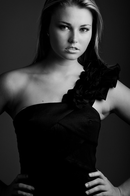 Female model photo shoot of Paige Blalock