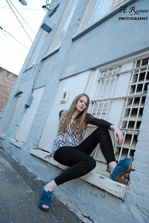Female model photo shoot of Amanda Curry by Amber Renee Photography