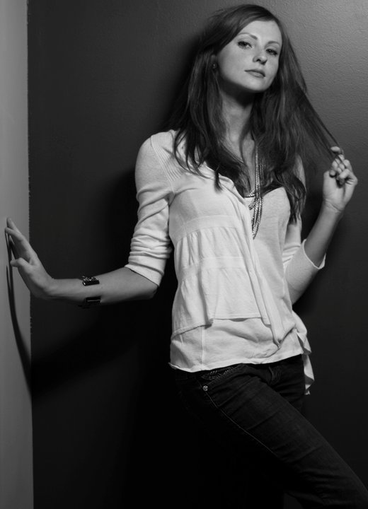 Female model photo shoot of Inara Naranjo by Eric Calderon
