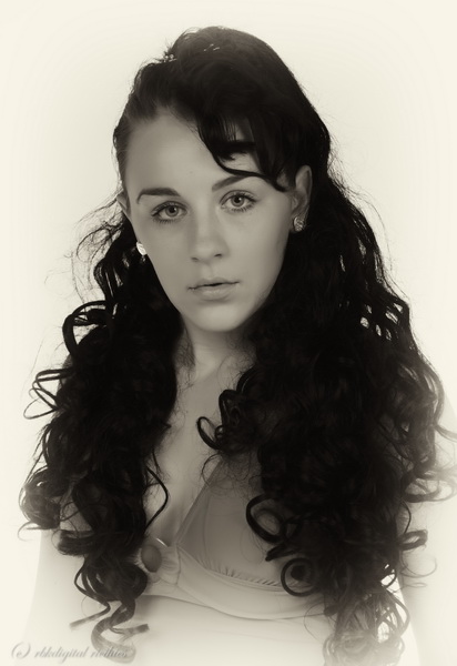 Female model photo shoot of Bethany Clare