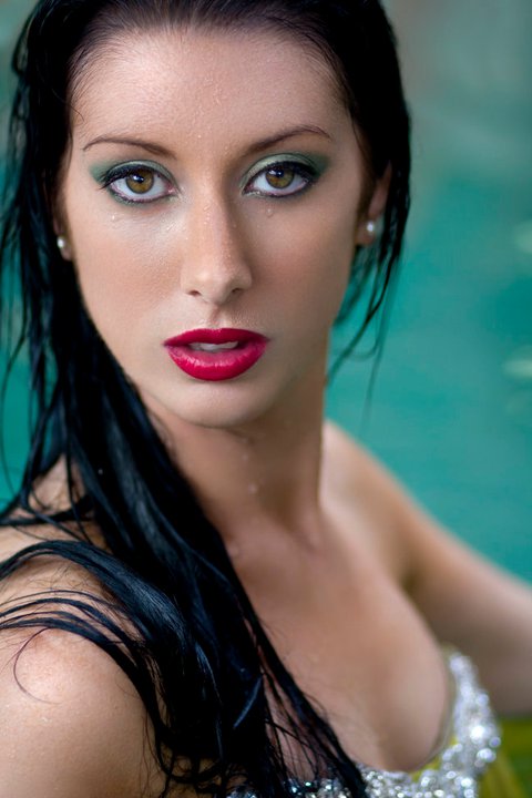 Female model photo shoot of Taya Minx in CURRUMBIN