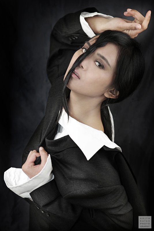 Female model photo shoot of Shamira Solana