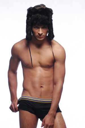 Male model photo shoot of Lucas Felipe