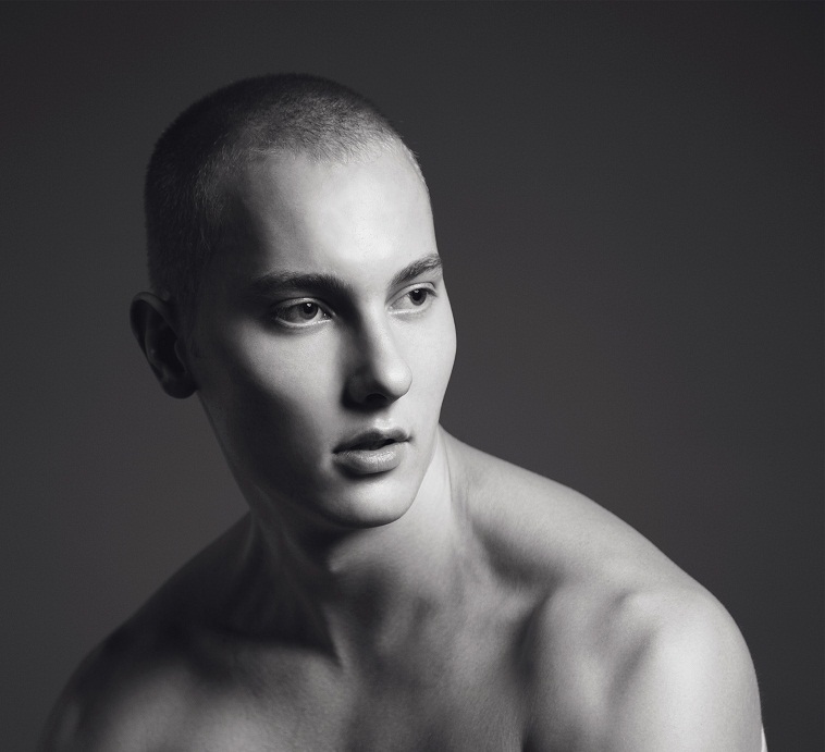 Male model photo shoot of Jasiek