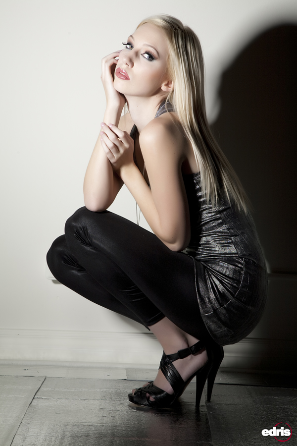 Female model photo shoot of Misticat by Edris