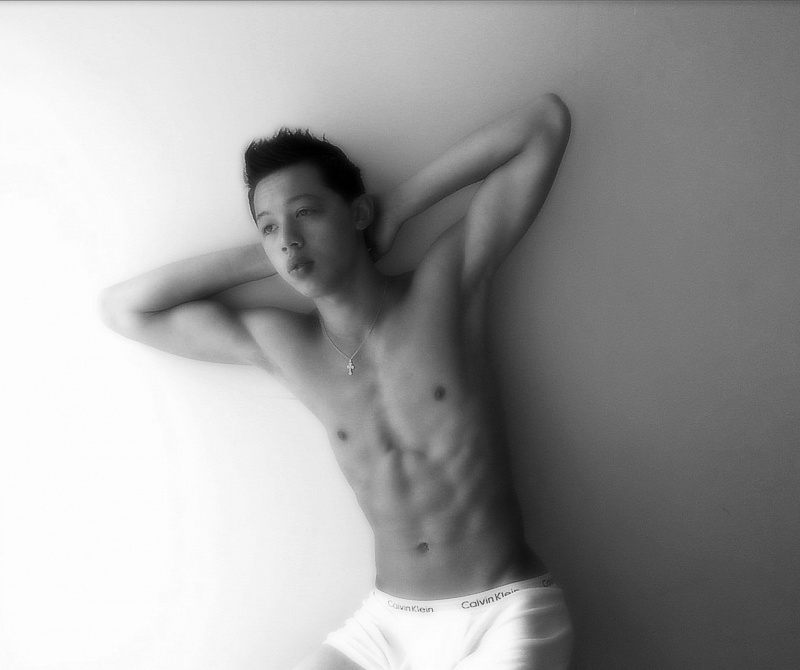 Male model photo shoot of Mike Tran