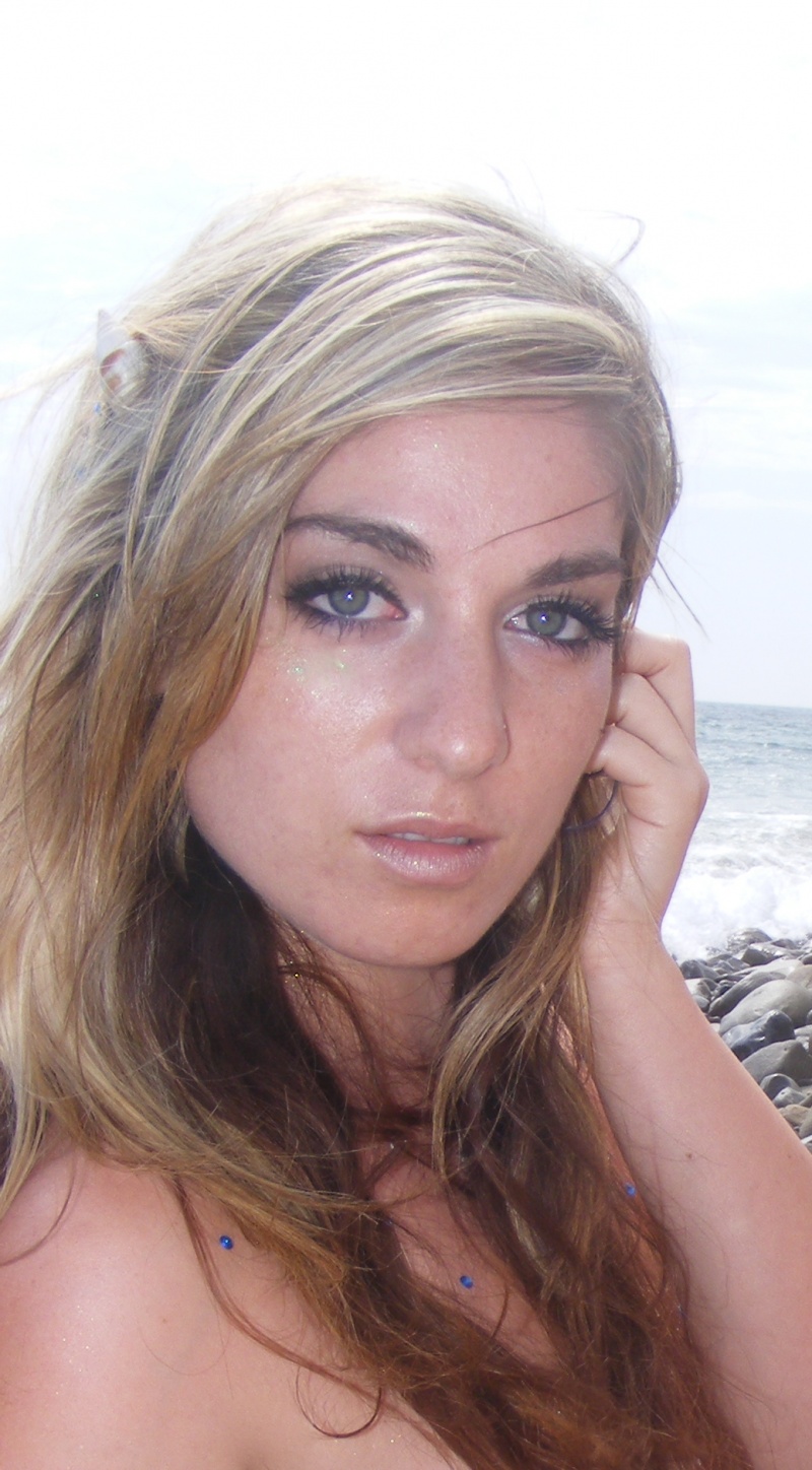 Female model photo shoot of Amanda  Levine in Malibu